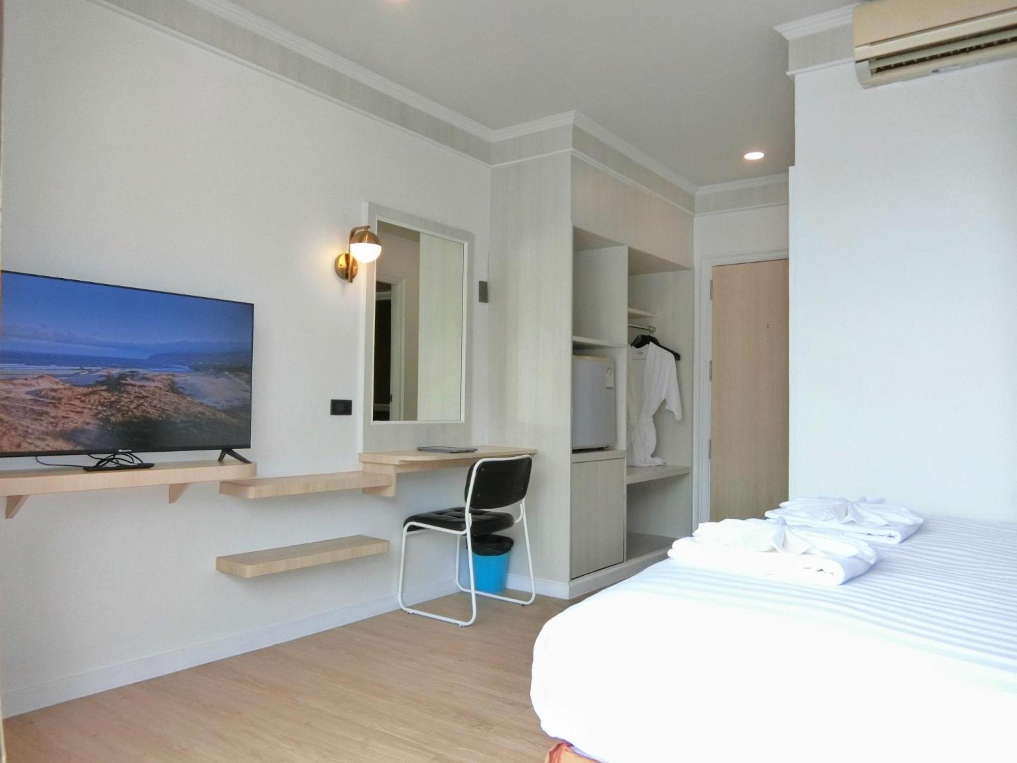 Sira Boutique Residence - Newly Renovated Patong Εξωτερικό φωτογραφία