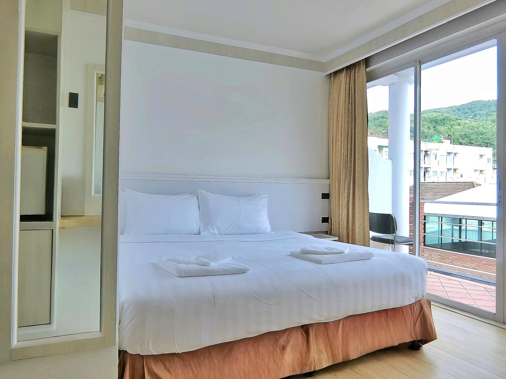 Sira Boutique Residence - Newly Renovated Patong Εξωτερικό φωτογραφία