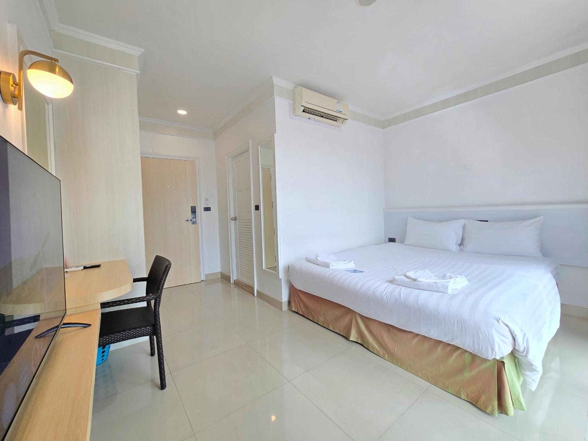 Sira Boutique Residence - Newly Renovated Patong Εξωτερικό φωτογραφία